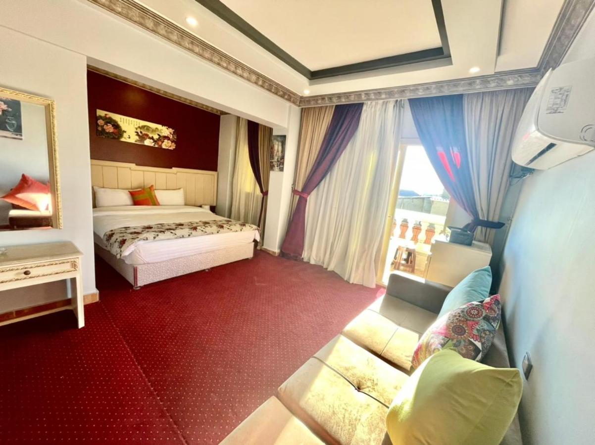Omar Elkhaiam Hotel Ras el-Barr 外观 照片