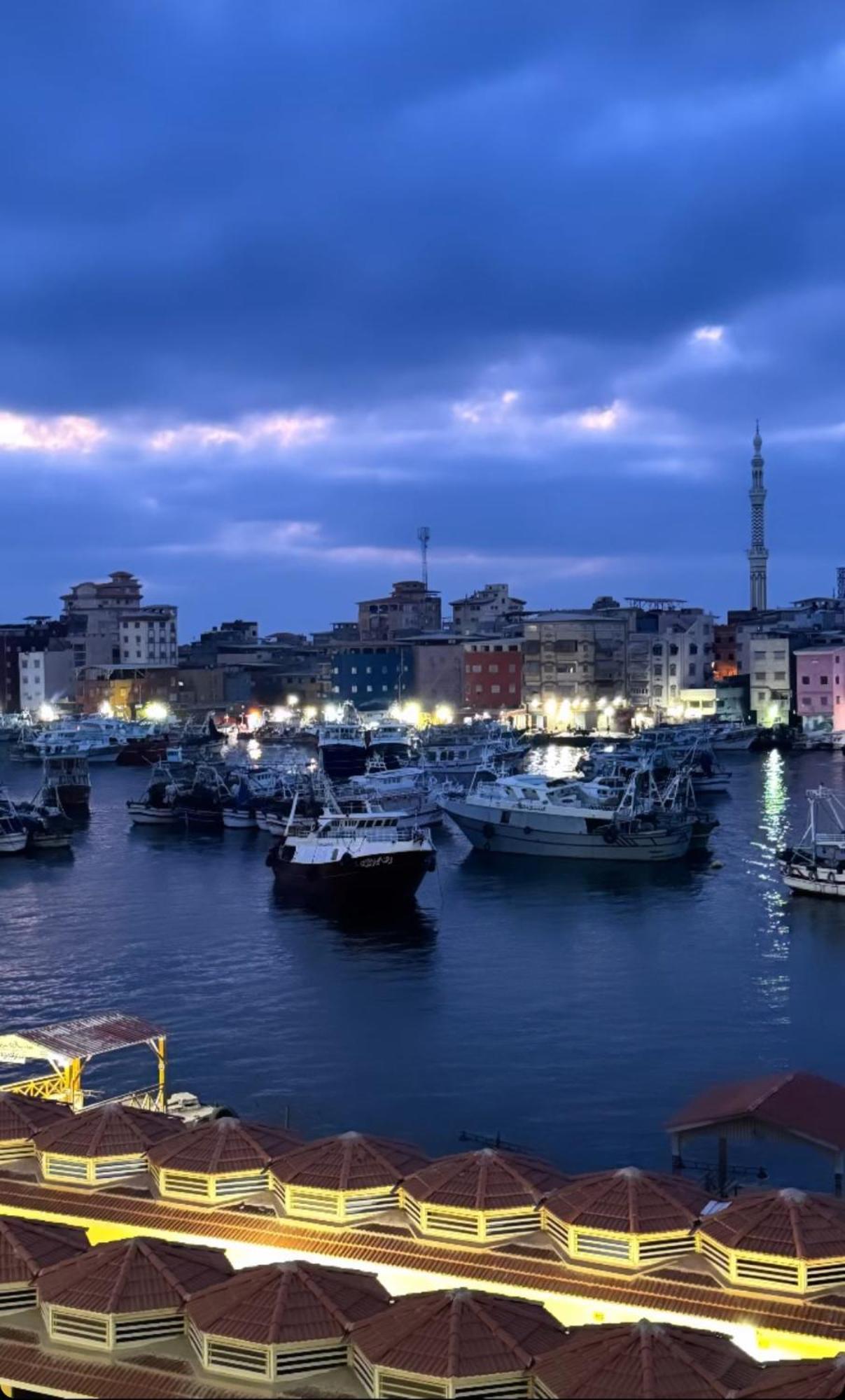 Omar Elkhaiam Hotel Ras el-Barr 外观 照片